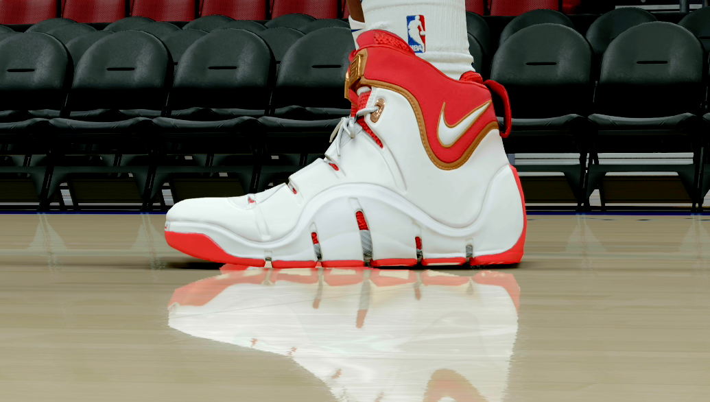 LeBron 4 Home PE