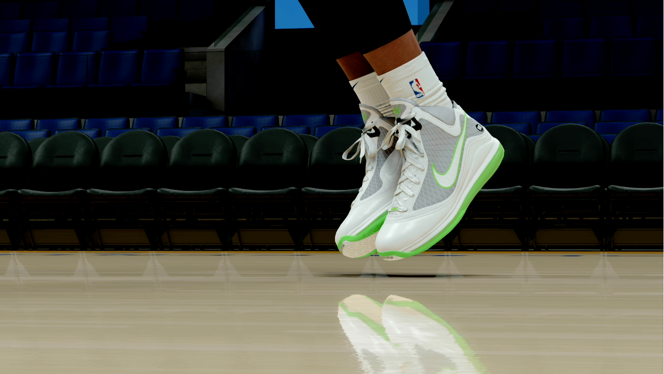LeBron 7 Metallic Silver (Sprite)