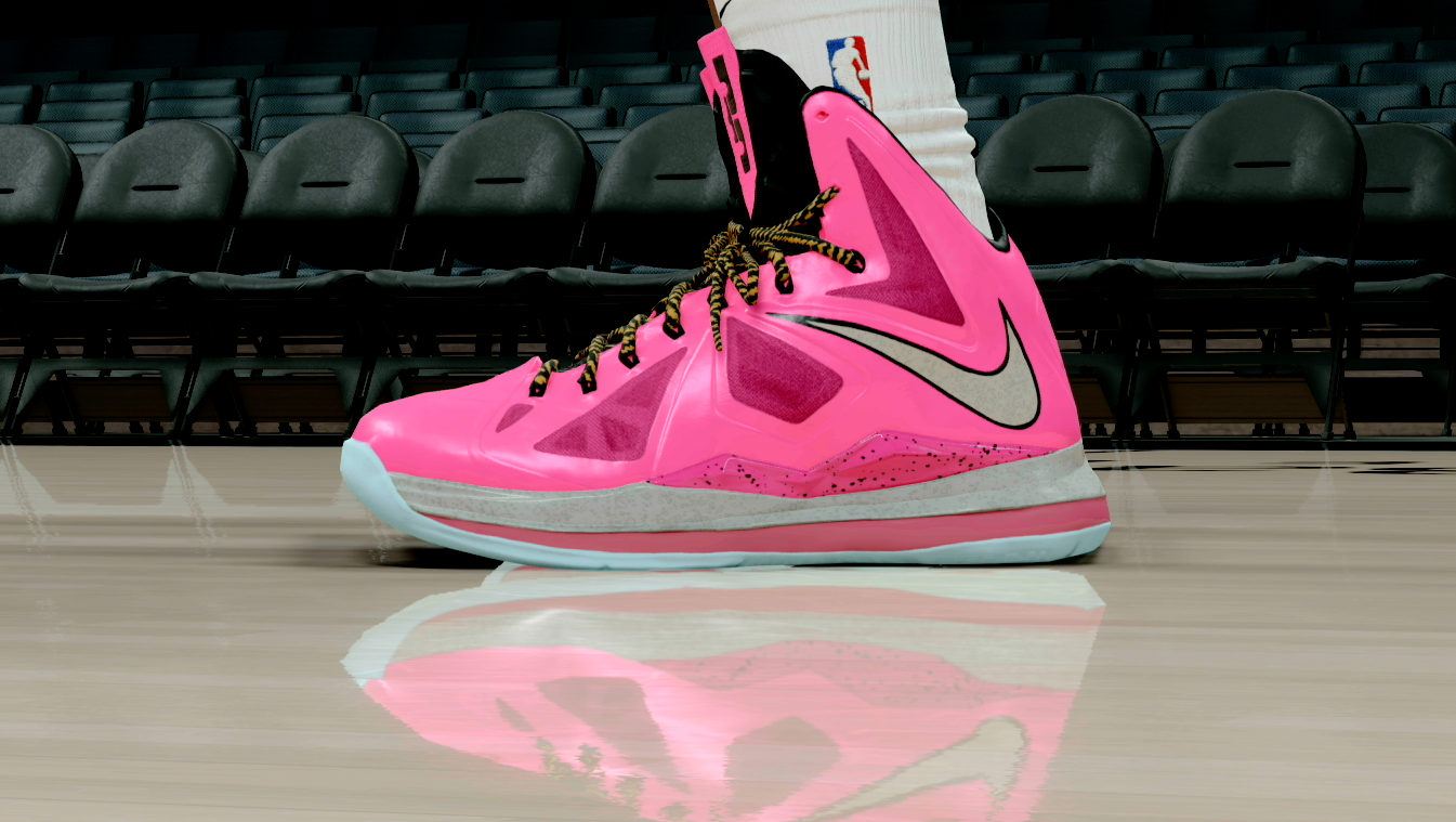 LeBron 10 Rose