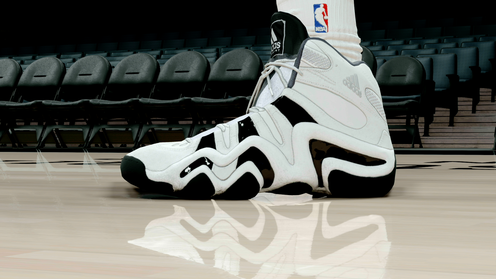 Crazy 8 White Black